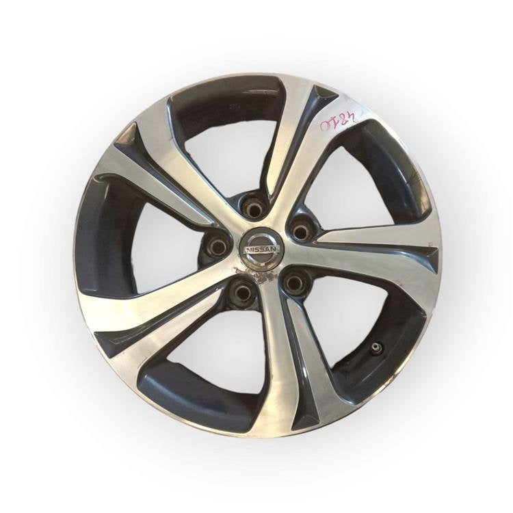 Llanta Nissan Pulsar