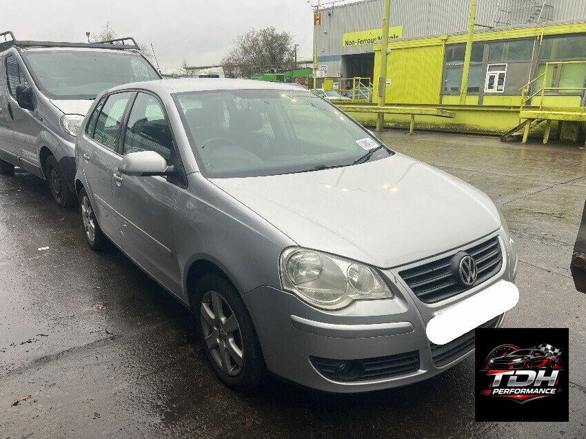 Despiece / Recambios Volkswagen Polo Mk4 9N3 (2005-2009) Plateado Hatchback
