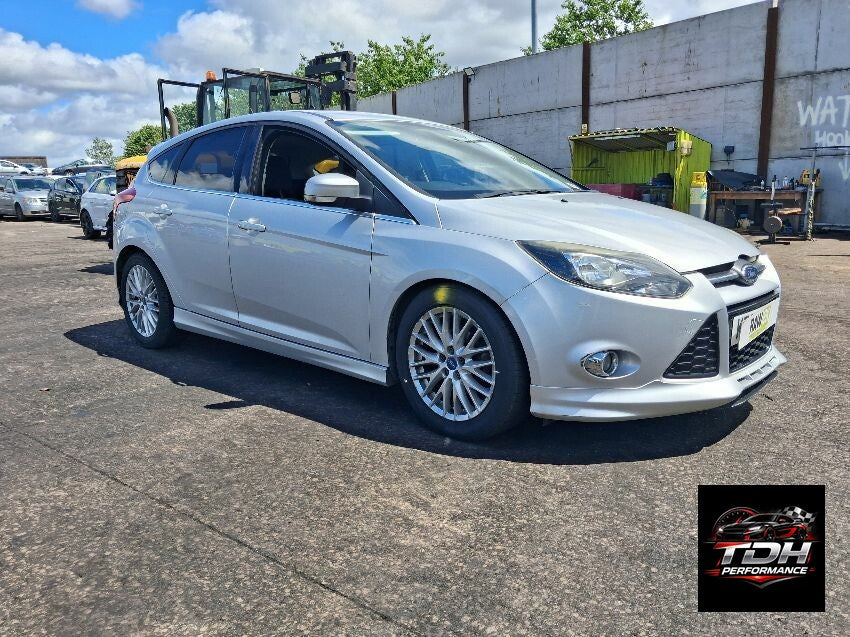 Ford Focus MK3 2011-2014 Plateado Hatchback - Despiece / Recambios