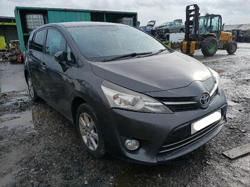 Toyota Verso AR20 (2013-2018) Gris - Despiece / Recambios