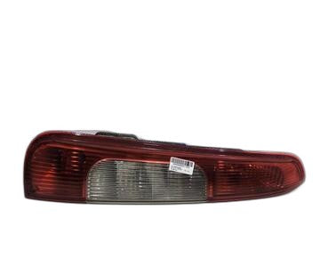 Piloto trasero derecho 3M5113N411 de Ford Focus c-max (cap)