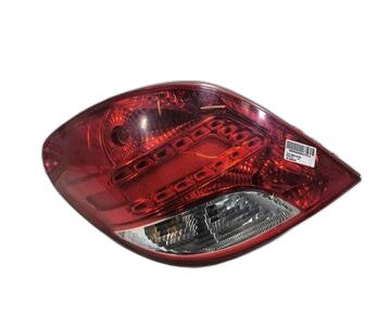Piloto trasero izquierdo 968656608000 de Peugeot 207