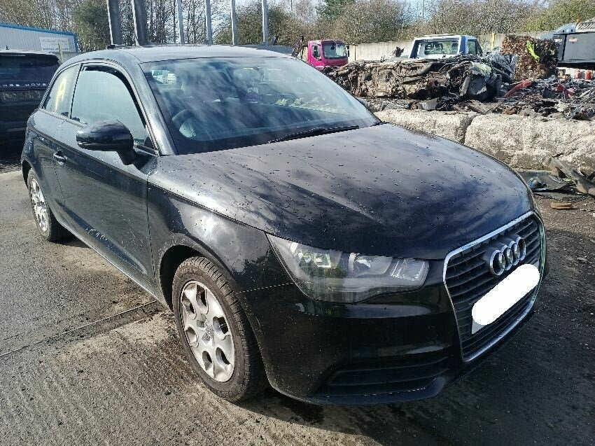 Audi A1 8X (2010-2018) Hatchback 3p Negro - Despiece / Recambios