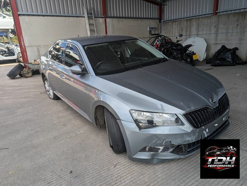 Despiece / Recambios Skoda Superb III (3V) 2015-2023 Gris Metalizado