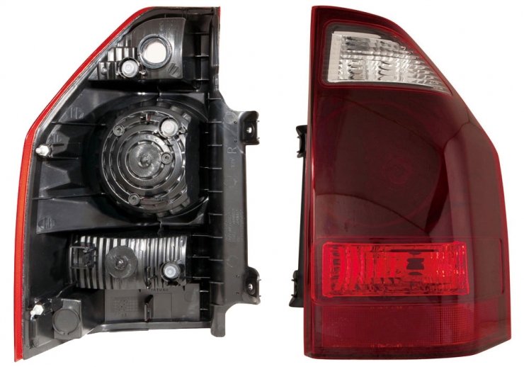 Pilotos traseros derecho Mitsubishi MONTERO-PAJERO